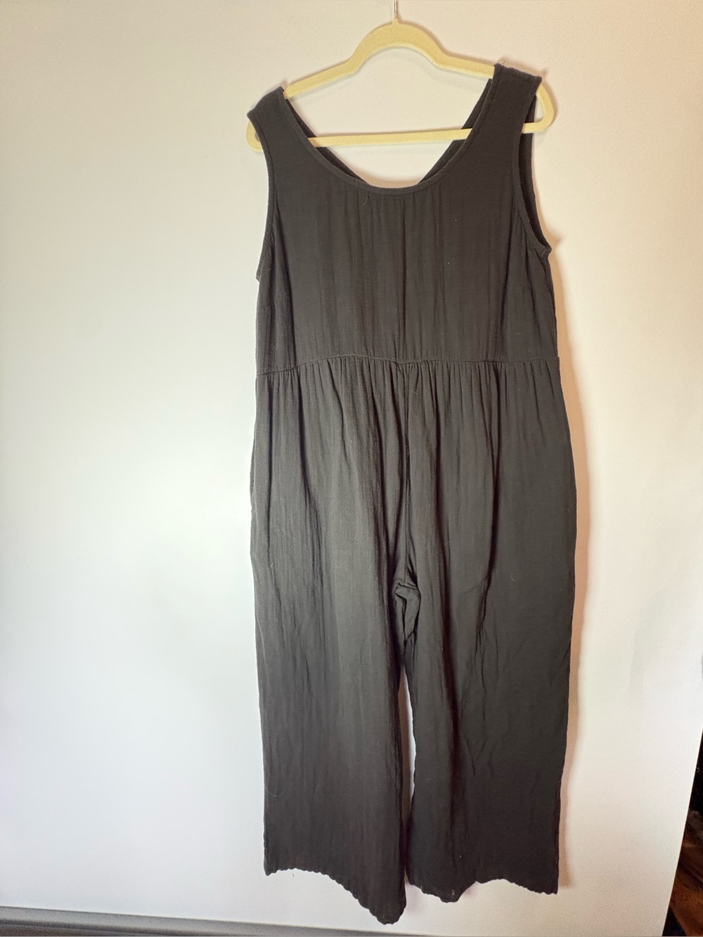 Lucy & Yak Black Sleeveless Wide-Leg Jumpsuit